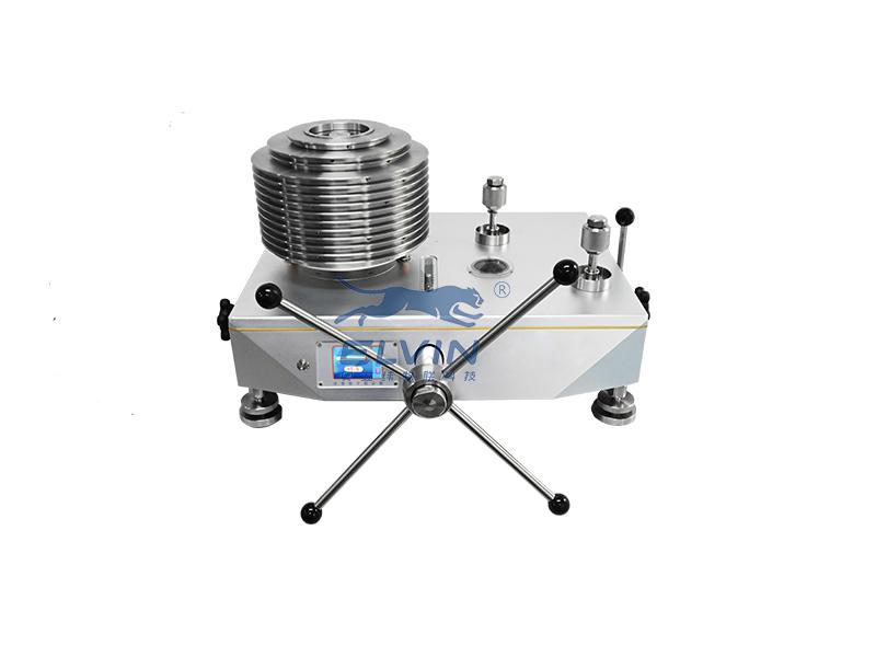 超高压液体活塞式压力计